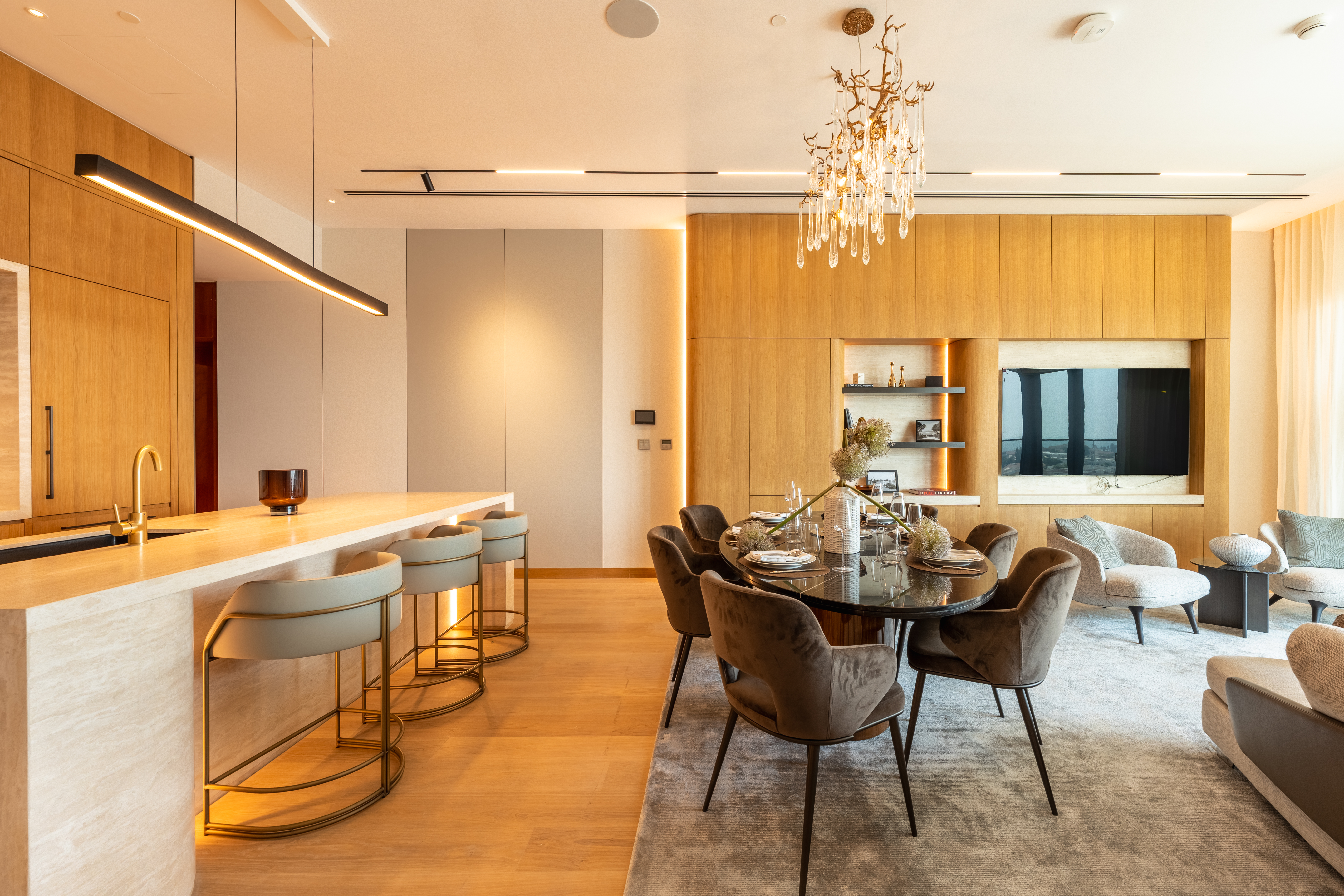 Luxury 3-Bedroom + Maid’s Residence at Mr. C Residences, Downtown Dubai